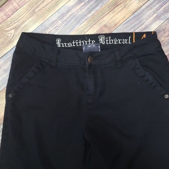 INSTUTUTE LIBERAL WOMEN'S FLARE JEANS SIZE 4 - Picture 3 of 8